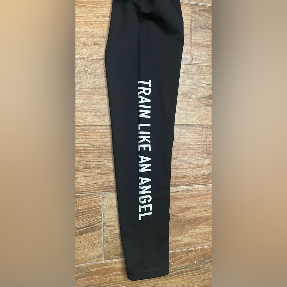 NWT VS Sport  knockout tights